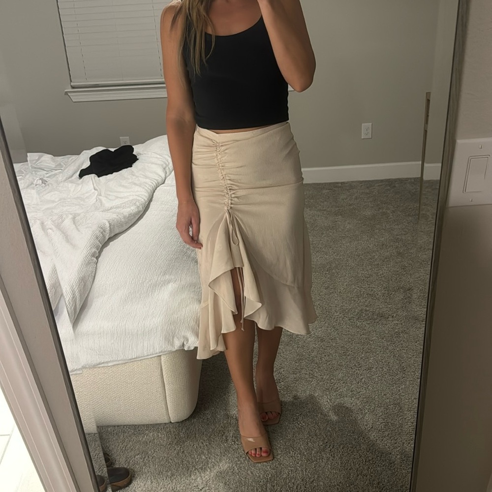 Max Studio Cream Midi Skirt Size Small
